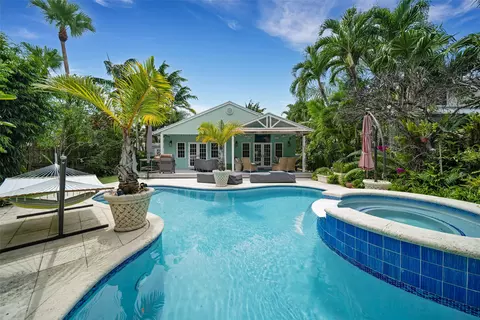 400 NE 13th Ave, Fort Lauderdale, FL 33301