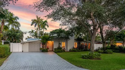 1240 SE 13th Ter, Fort Lauderdale, FL 33316