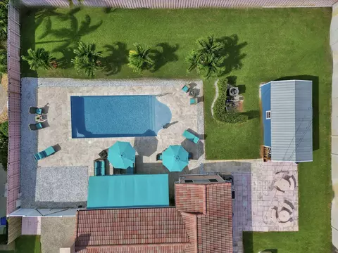 325 NE 23rd St, Wilton Manors, FL 33305