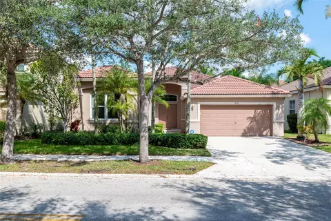 858 Vanda Ter, Weston, FL 33327