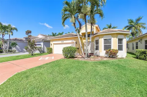 6313 Harbour Oak Dr, Greenacres, FL 33467