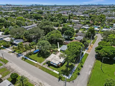 2100 SW 3rd Ter, Fort Lauderdale, FL 33315
