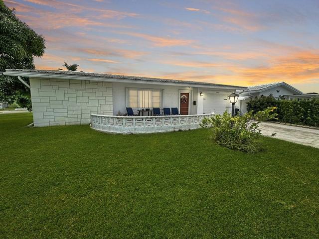 1802 SW 21st Ave, Boynton Beach, FL 33426
