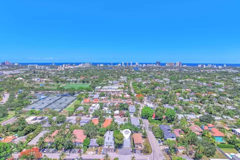 604 NE 9th Ave, Fort Lauderdale, FL 33304
