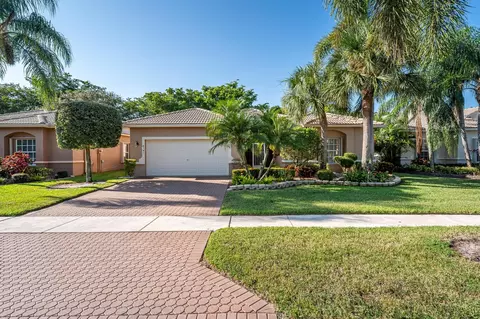 8341 Grand Messina Cir, Boynton Beach, FL 33472