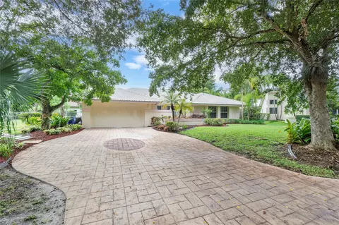 1317 NW 108th Ave, Coral Springs, FL 33071