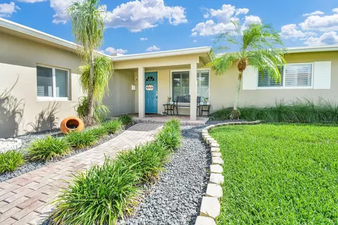 226 NE 8th Ter, Deerfield Beach, FL 33441