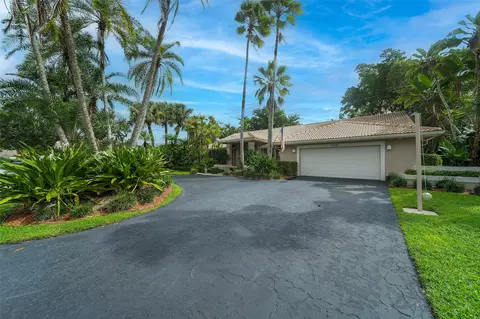 5313 NW 84th Way, Coral Springs, FL 33067