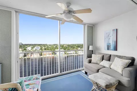 299 N Riverside Dr #807, Pompano Beach, FL 33062