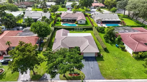 260 NW 91st Ave, Coral Springs, FL 33071