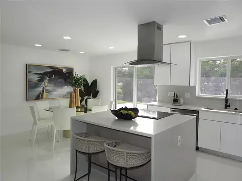 3301 NE 18th Ter, Oakland Park, FL 33306