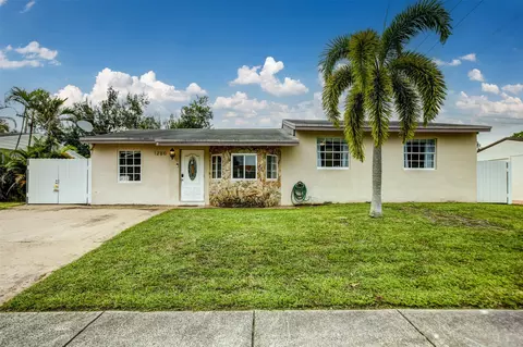1280 SW 47th Ave, Fort Lauderdale, FL 33317