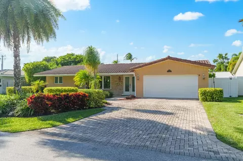 2729 NE 24th St, Lighthouse Point, FL 33064 photo 2