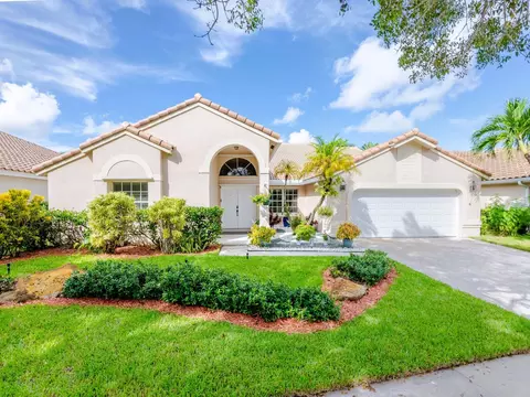 863 Verona Lake Dr, Weston, FL 33326
