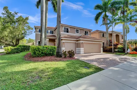 611 Nandina Dr, Weston, FL 33327