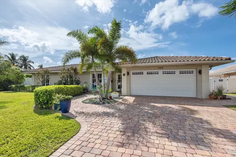 2900 NE 40th St, Lighthouse Point, FL 33064 photo 2