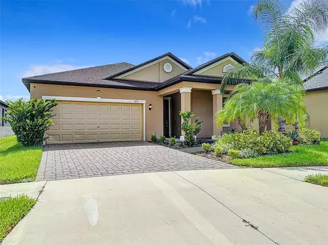 7231 Wash Island Dr, Sun City Center, FL 33573