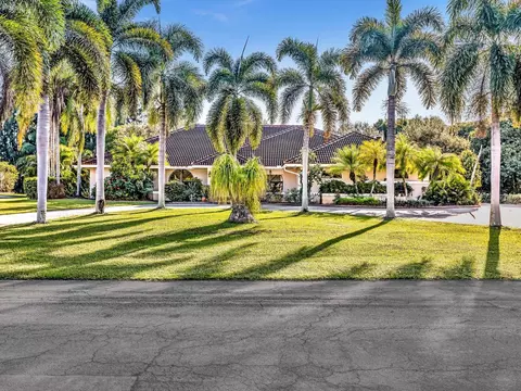 4300 SW 77th Ave, Davie, FL 33328