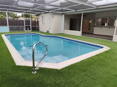 8641 NW 26th St, Sunrise, FL 33322