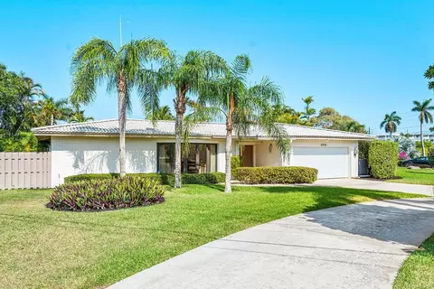 5201 NE 30th Ter, Lighthouse Point, FL 33064