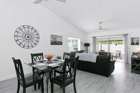 1120 SW 111th Ter, Davie, FL 33324