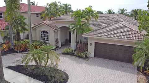1666 Victoria Pointe Cir, Weston, FL 33327
