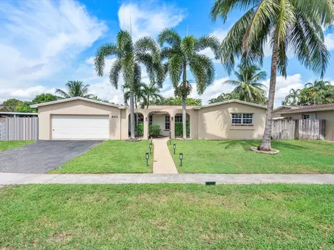 8371 NW 23rd St, Pembroke Pines, FL 33024