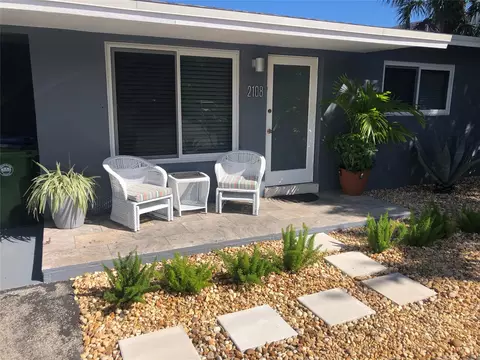 2108 NE 11th Ave, Wilton Manors, FL 33305