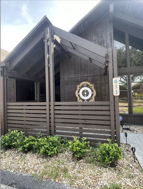 411 N University Dr #411, Plantation, FL 33324