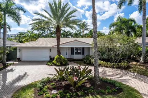 18 Fort Royal Isle, Fort Lauderdale, FL 33308