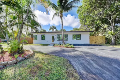 1684 NE 31st Ct, Pompano Beach, FL 33064