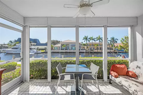 3050 NE 48th Ct #104, Lighthouse Point, FL 33064