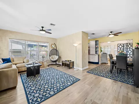 4580 NE 2nd Ter, Oakland Park, FL 33334