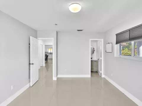561 SE 3rd Ave, Pompano Beach, FL 33060 photo 52