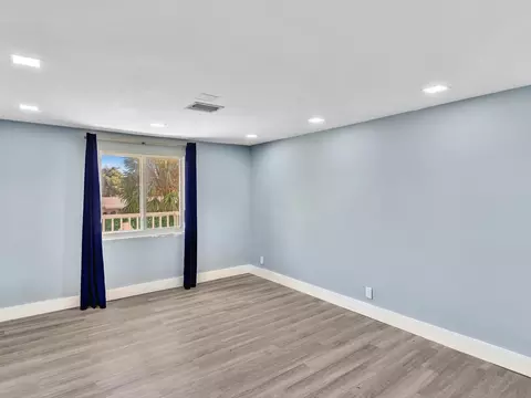 561 SE 3rd Ave, Pompano Beach, FL 33060 photo 44