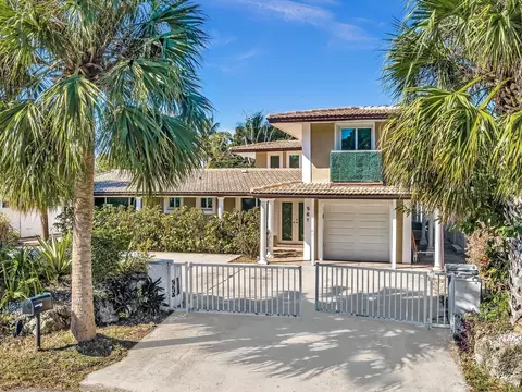561 SE 3rd Ave, Pompano Beach, FL 33060