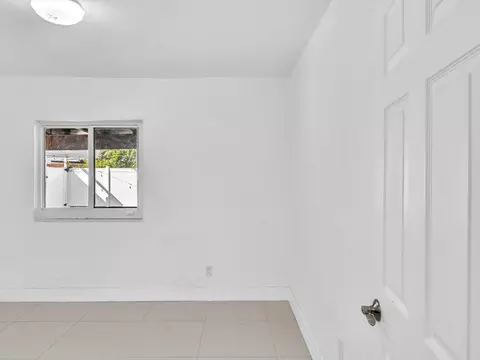 561 SE 3rd Ave, Pompano Beach, FL 33060 photo 60