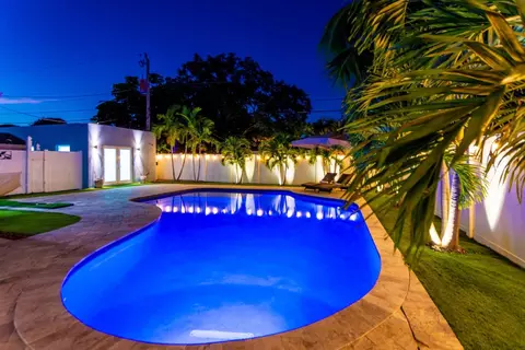 1009 SW 19th St, Fort Lauderdale, FL 33315