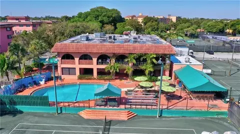 610 Tennis Club Dr #405, Fort Lauderdale, FL 33311