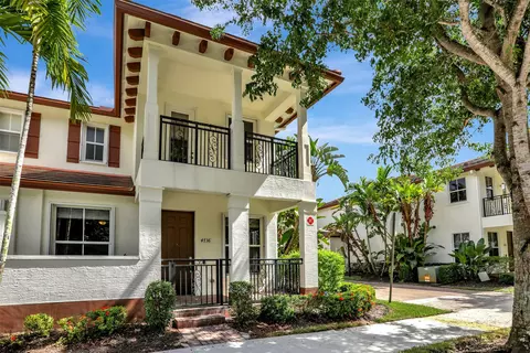 4736 Sierra Ln #4736, Coconut Creek, FL 33073