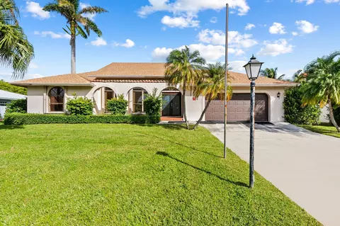 48 N Harbour Dr, Ocean Ridge, FL 33435