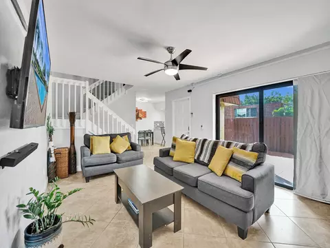 11887 SW 13th Ct #11887, Davie, FL 33325