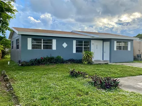 5220 SW 19th St, West Park, FL 33023