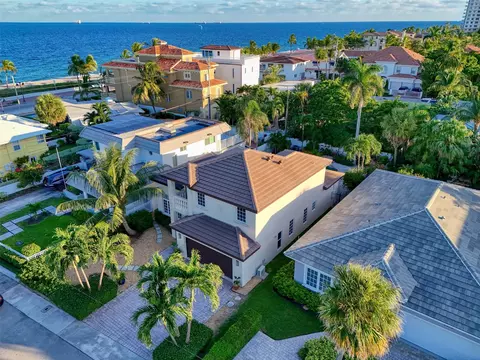 3320 NE 16th St, Fort Lauderdale, FL 33304