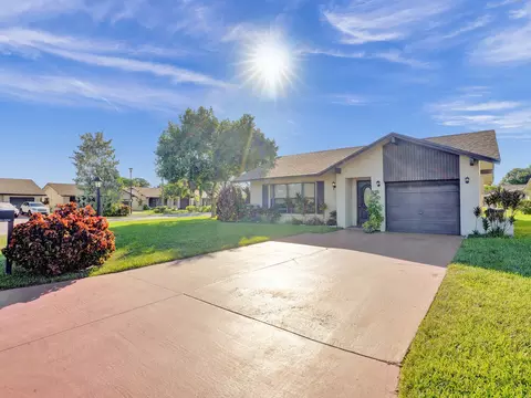 2299 SW 16th Cir, Deerfield Beach, FL 33442