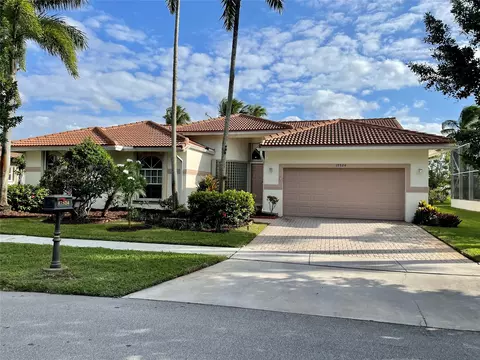 17524 SW 12th St, Pembroke Pines, FL 33029