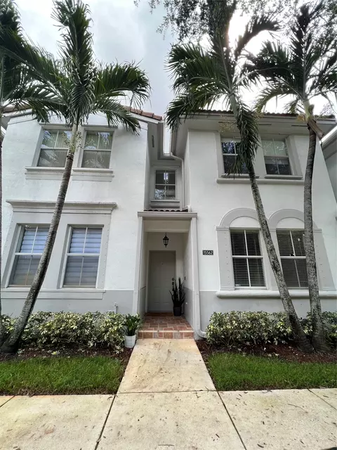 15562 SW 39th St #284, Miramar, FL 33027