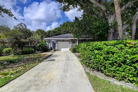 2677 Aloe Ave, Coconut Creek, FL 33063