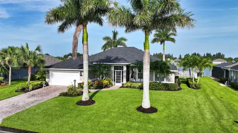 985 S Lakes Way SW, Vero Beach, FL 32968