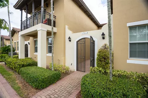 1313 SW 147th Ter, Pembroke Pines, FL 33027